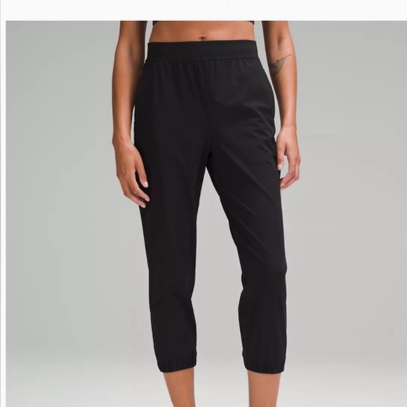 Lululemon Cropped Adapted State Joggers 4 - Picture 4 of 9
